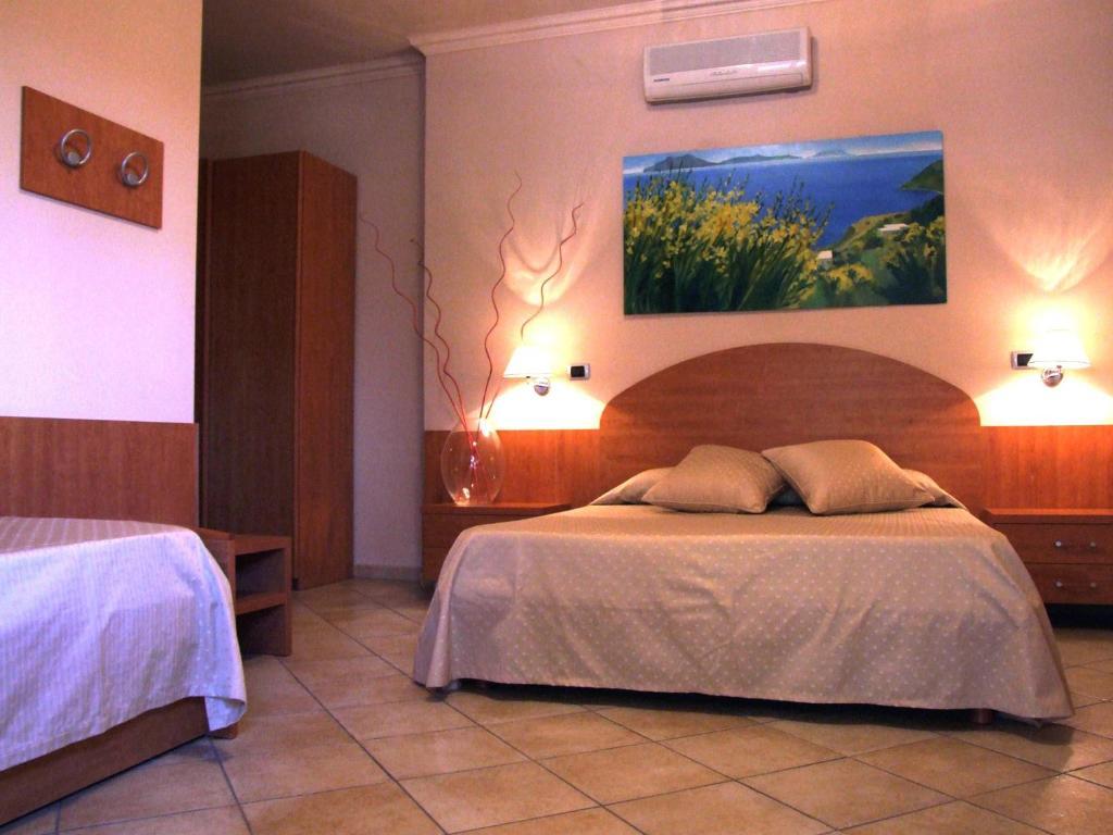 Residence Hotel La Giara Lipari  Pokoj fotografie